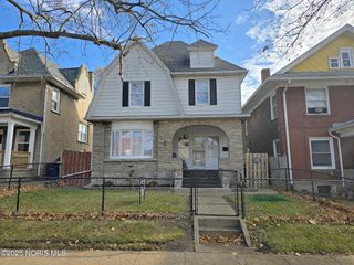 189 E Broadway Street, Toledo, OH 43605