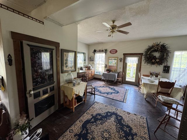 1519 Sparta Pike, Sparta, KY 41086