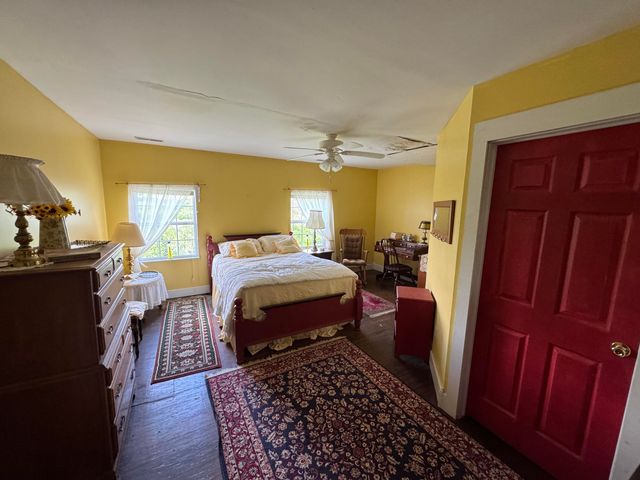 1519 Sparta Pike, Sparta, KY 41086