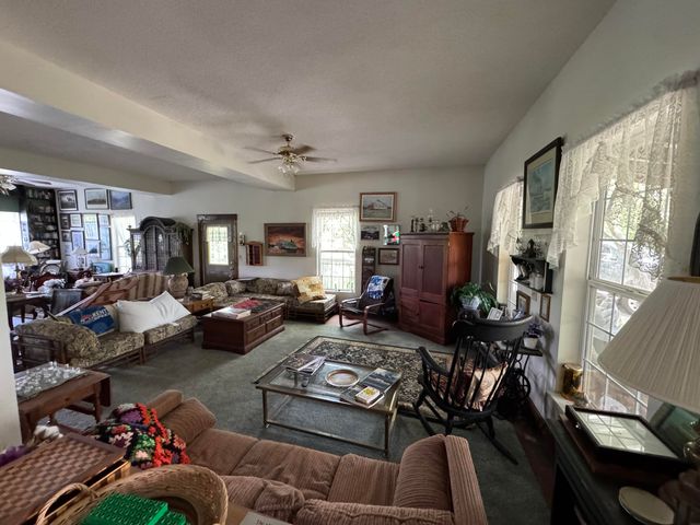 1519 Sparta Pike, Sparta, KY 41086