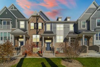 1997 Kingsley Circle, Northbrook, IL 60062