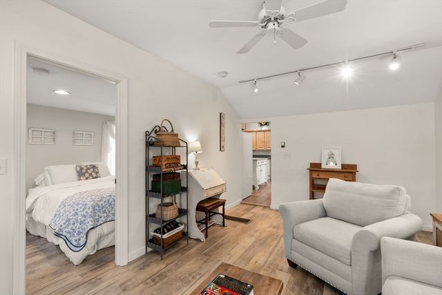47 Chippewa Dr, Wareham, MA 02532