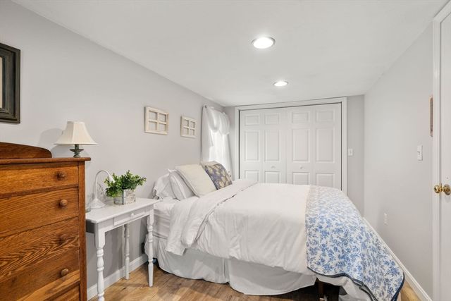 47 Chippewa Dr, Wareham, MA 02532