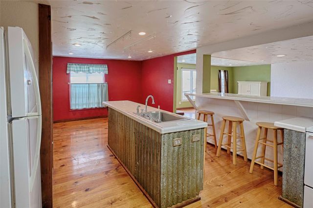 471 Fm 1296, Waelder, TX 78959