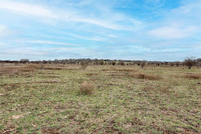 471 Fm 1296, Waelder, TX 78959