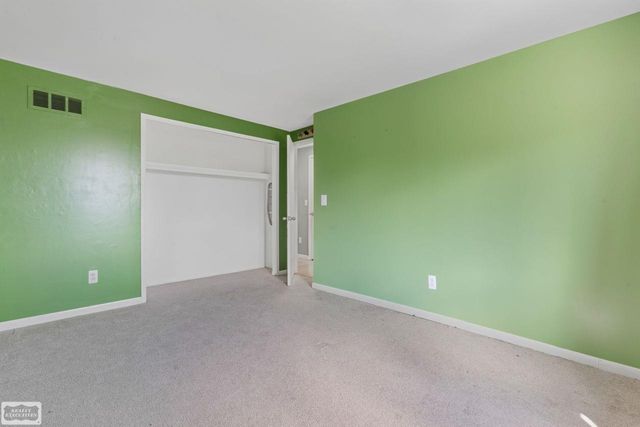 698 Tennyson Court, Rochester Hills, MI 48307