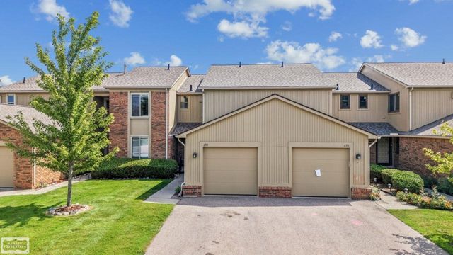 698 Tennyson Court, Rochester Hills, MI 48307