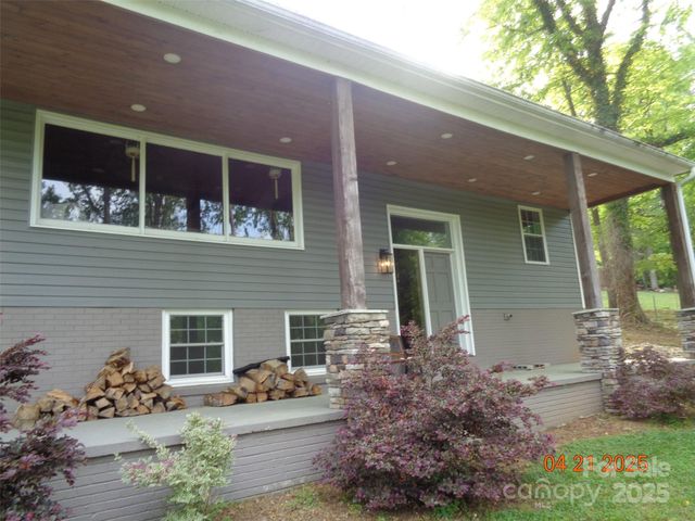53 Forest Avenue, Granite Falls, NC 28630