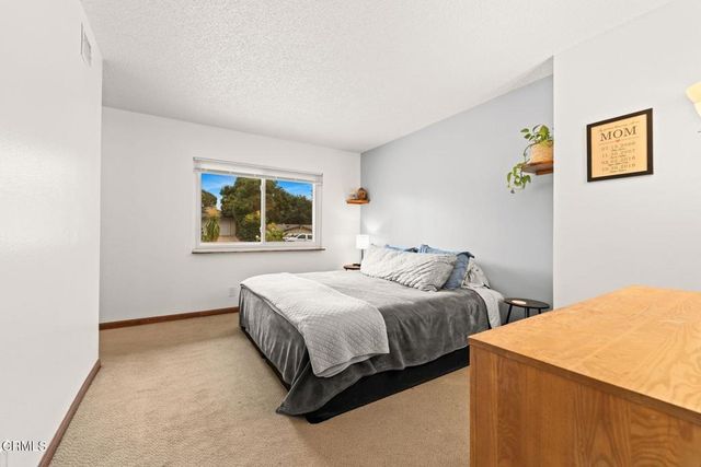 55 Pathelen Avenue, Oak View, CA 93022