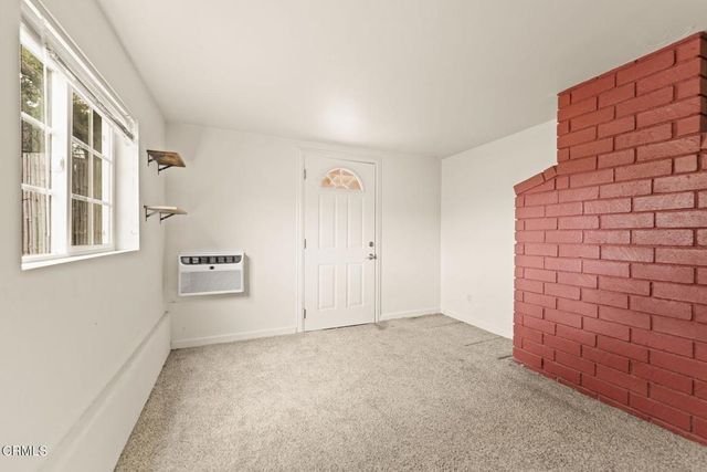 55 Pathelen Avenue, Oak View, CA 93022