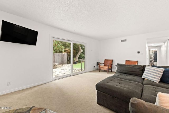 55 Pathelen Avenue, Oak View, CA 93022