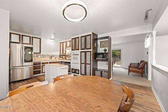 55 Pathelen Avenue, Oak View, CA 93022