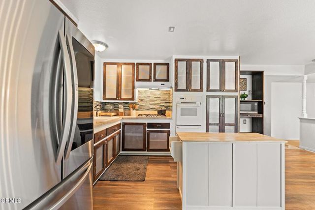 55 Pathelen Avenue, Oak View, CA 93022