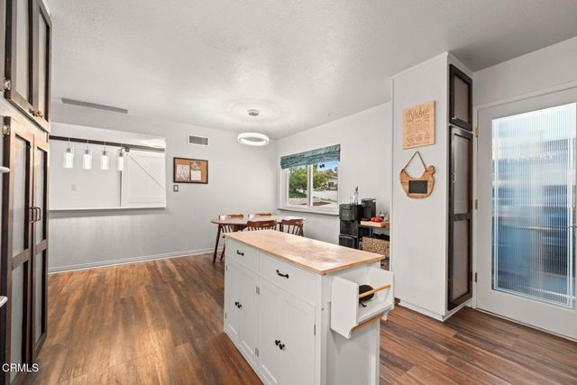 55 Pathelen Avenue, Oak View, CA 93022