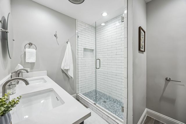 2703 Baldwin Drive, Arlington, TX 76012