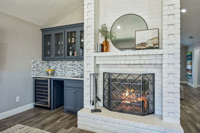 2703 Baldwin Drive, Arlington, TX 76012