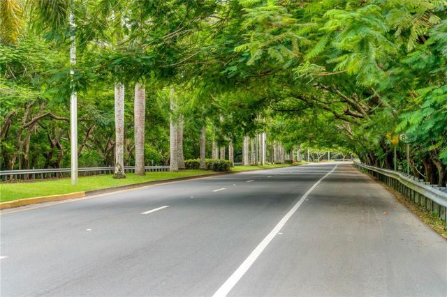 C42-43 VALLE ESCONDIDO, Guaynabo, PR 00971