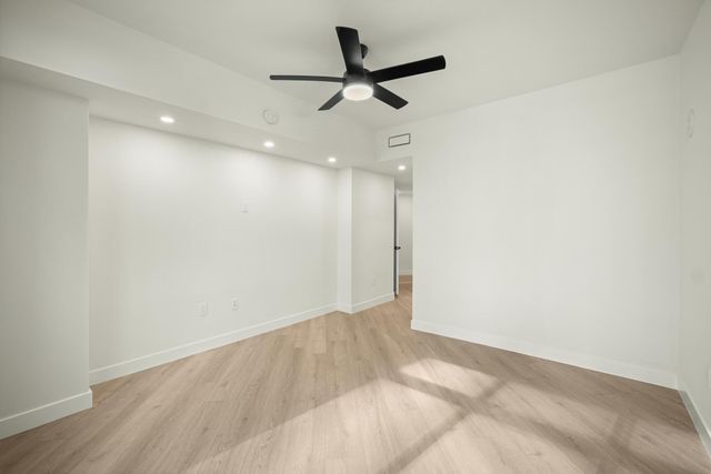 54 Rainey ST 1201, Austin, TX 78701