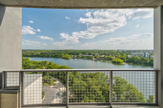 54 Rainey ST 1201, Austin, TX 78701