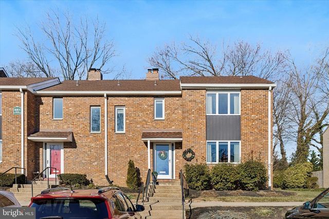 15 W CLOSE, Moorestown, NJ 08057