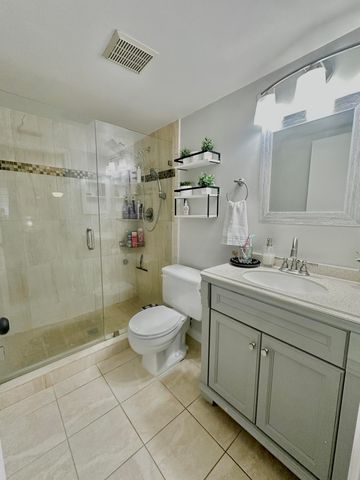 1104 Green Pine Boulevard G1, West Palm Beach, FL 33409