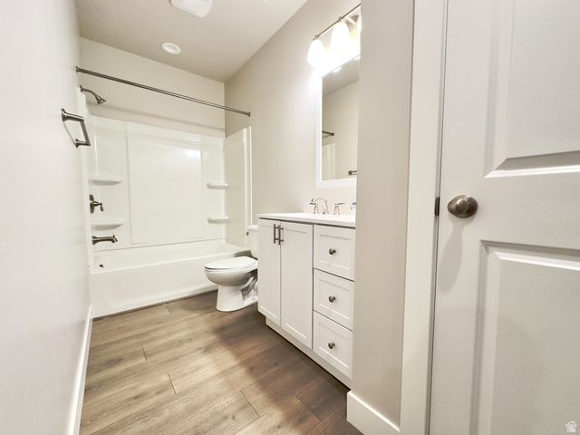 5047 W BEACH COMBER WAY, South Jordan, UT 84009