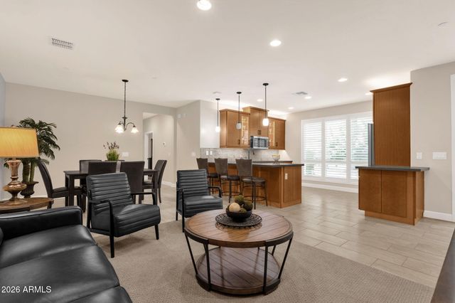 1250 N ABBEY Lane 124, Chandler, AZ 85226