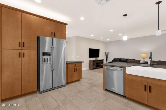 1250 N ABBEY Lane 124, Chandler, AZ 85226