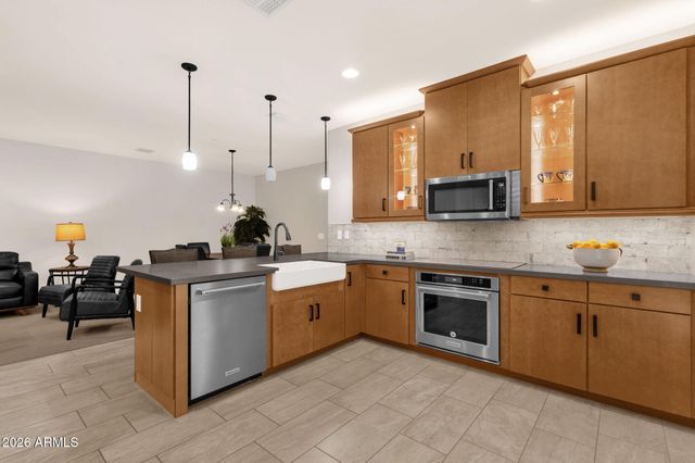 1250 N ABBEY Lane 124, Chandler, AZ 85226