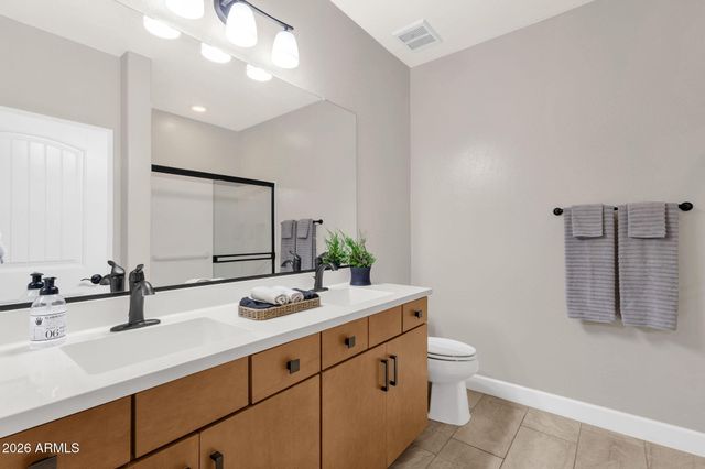 1250 N ABBEY Lane 124, Chandler, AZ 85226