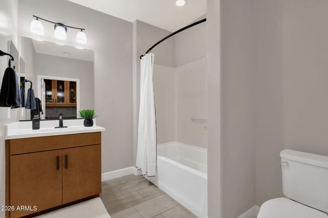 1250 N ABBEY Lane 124, Chandler, AZ 85226