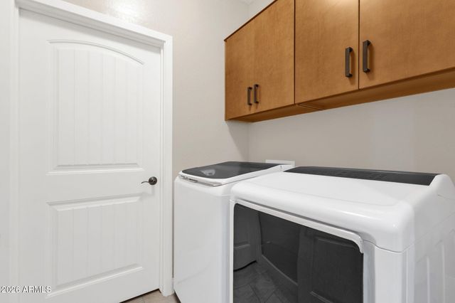 1250 N ABBEY Lane 124, Chandler, AZ 85226