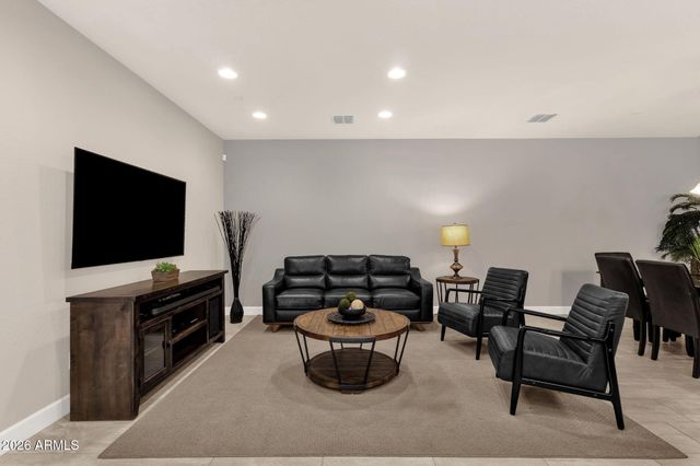 1250 N ABBEY Lane 124, Chandler, AZ 85226