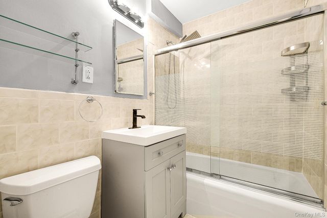 70-25 Yellowstone Boulevard 14O, Forest Hills, NY 11375