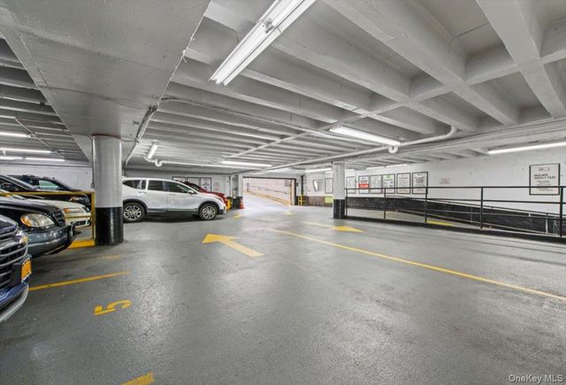 70-25 Yellowstone Boulevard 14O, Forest Hills, NY 11375