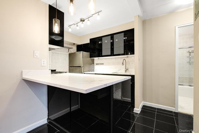 70-25 Yellowstone Boulevard 14O, Forest Hills, NY 11375