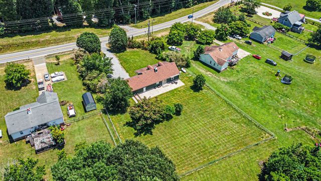 2723 Highway 12, N, Chapmansboro, TN 37035