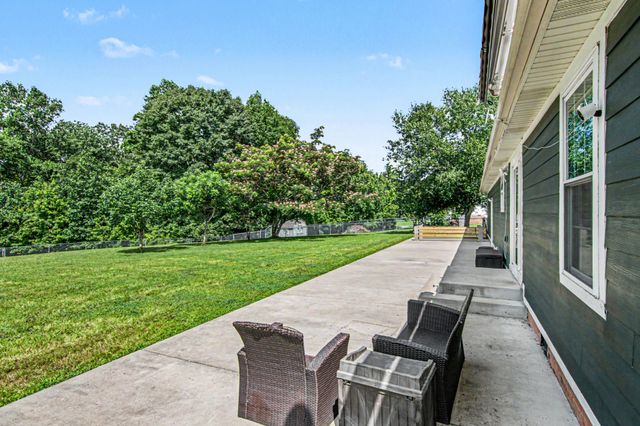 2723 Highway 12, N, Chapmansboro, TN 37035