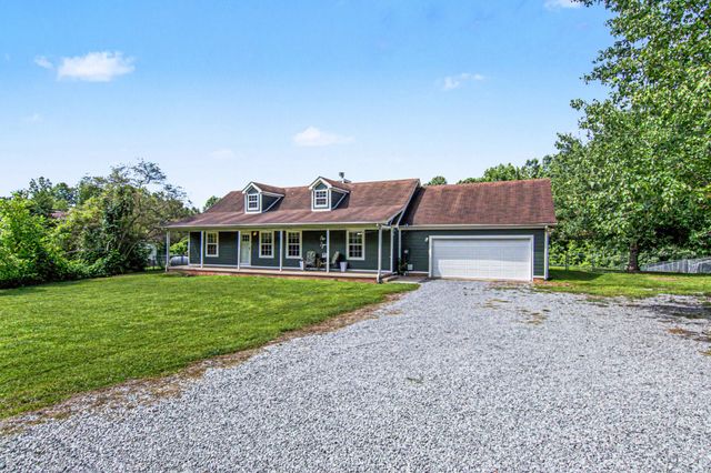 2723 Highway 12, N, Chapmansboro, TN 37035