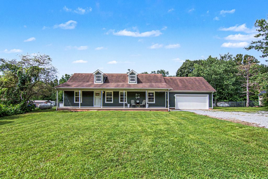 2723 Highway 12, N, Chapmansboro, TN 37035
