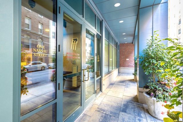 1 Nassau St 2009, Boston, MA 02111