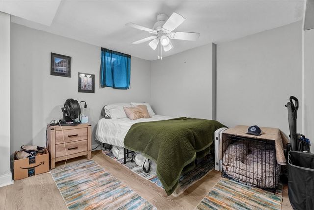 314 W 4th 1, Boston, MA 02127