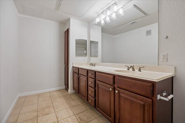 7575 Kirby Drive 1412, Houston, TX 77030