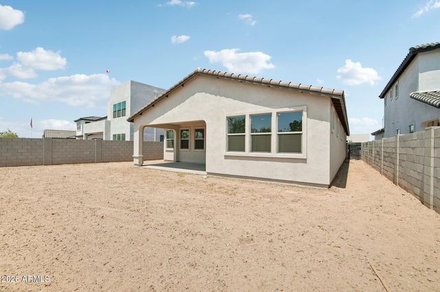 7945 W LOMA Lane, Peoria, AZ 85345