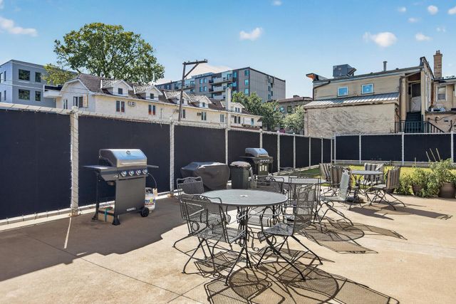 2727 W 43rd Street 311, Minneapolis, MN 55410