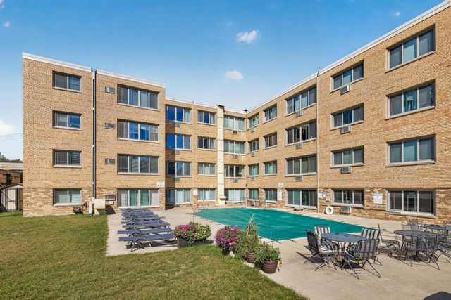 2727 W 43rd Street 311, Minneapolis, MN 55410