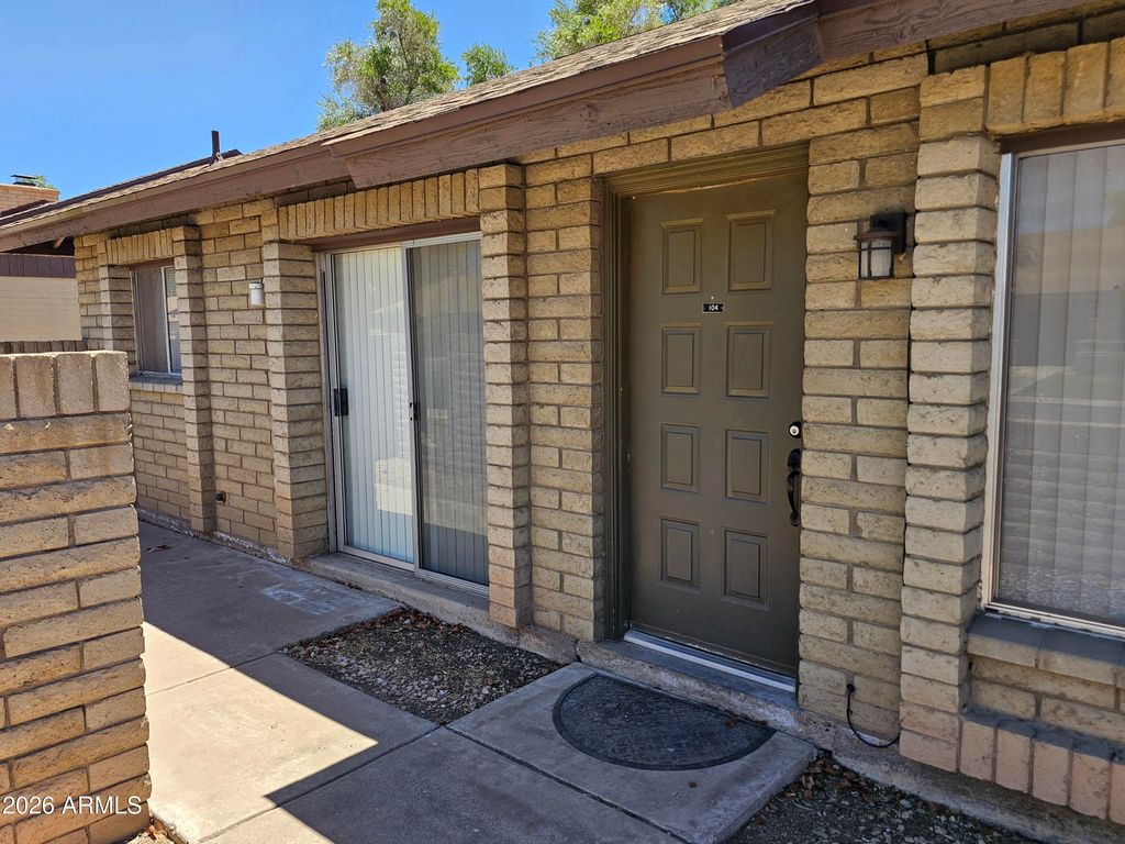 35 W CONCORDA Drive 104, Tempe, AZ 85282 — photo 2