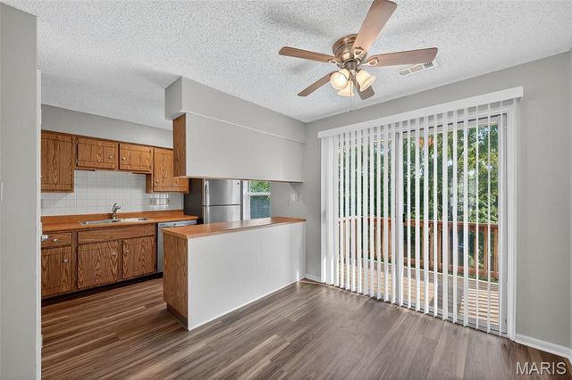 2314 Highland Hill Drive, St Peters, MO 63376