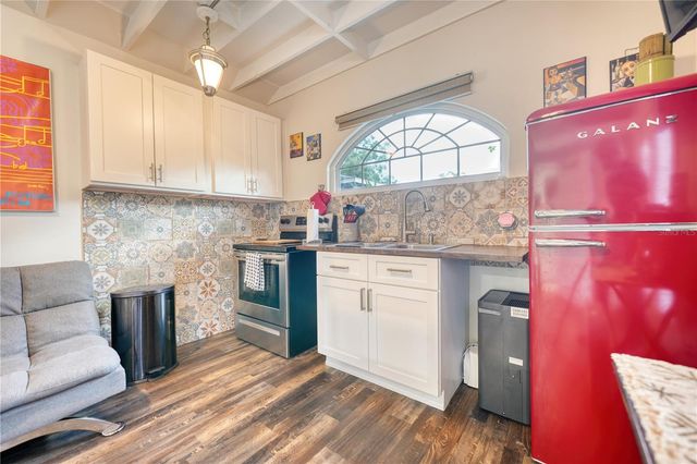 735 26TH AVENUE S, St Petersburg, FL 33705