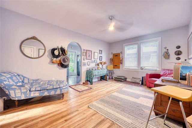 735 26TH AVENUE S, St Petersburg, FL 33705